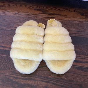 Ugg Fluff Yeah Yellow Slippers size 8. Only wore once
